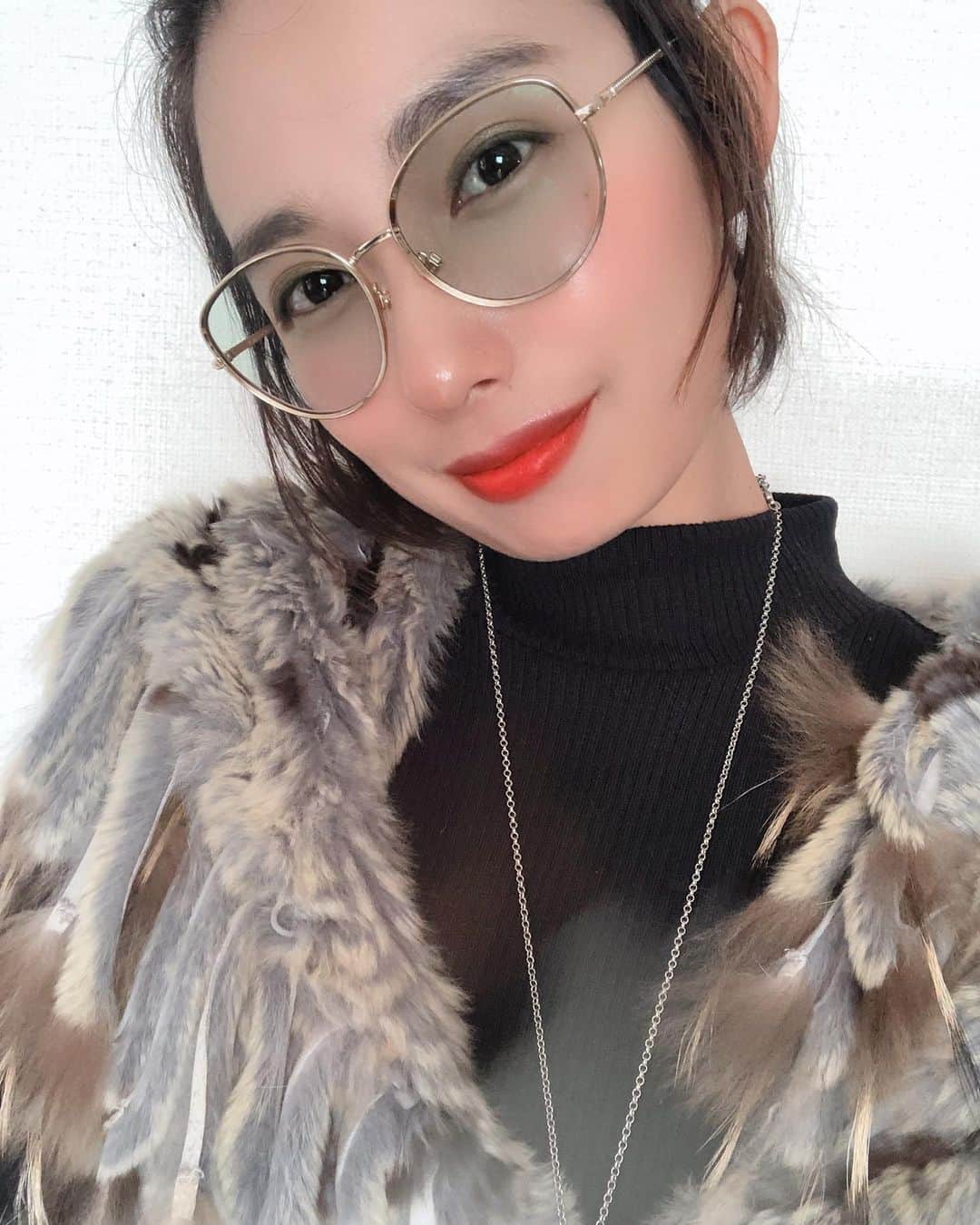 エマ中岡優姫のインスタグラム：「サニ坊また保育所で 鼻水もらってきたー😷‼️ 治ったばっかなのに🤣😭 なので庭にテント出して お弁当食べたり 近所の友達に大根をお裾分けで 持って行ったあと 山でどんぐり拾いしたり それはそれで むっちゃ楽しかった❤️ 最近本当よく喋るし おもしろいよ〜💓 なんでも「いや！いや！」 っていうけど それもそれでおもしろい🤣」