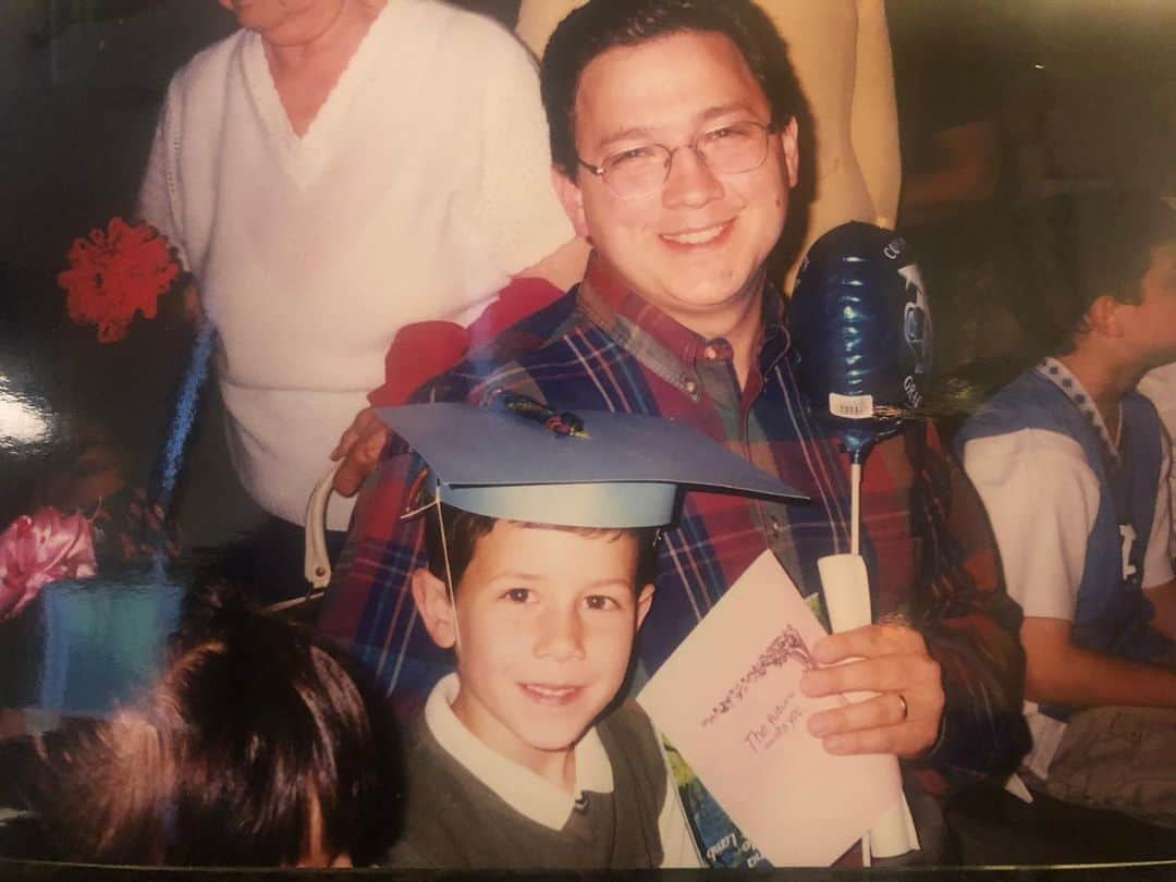 ニック・ジョナスさんのインスタグラム写真 - (ニック・ジョナスInstagram)「Happy birthday dad! @papakjonas」2月14日 8時15分 - nickjonas