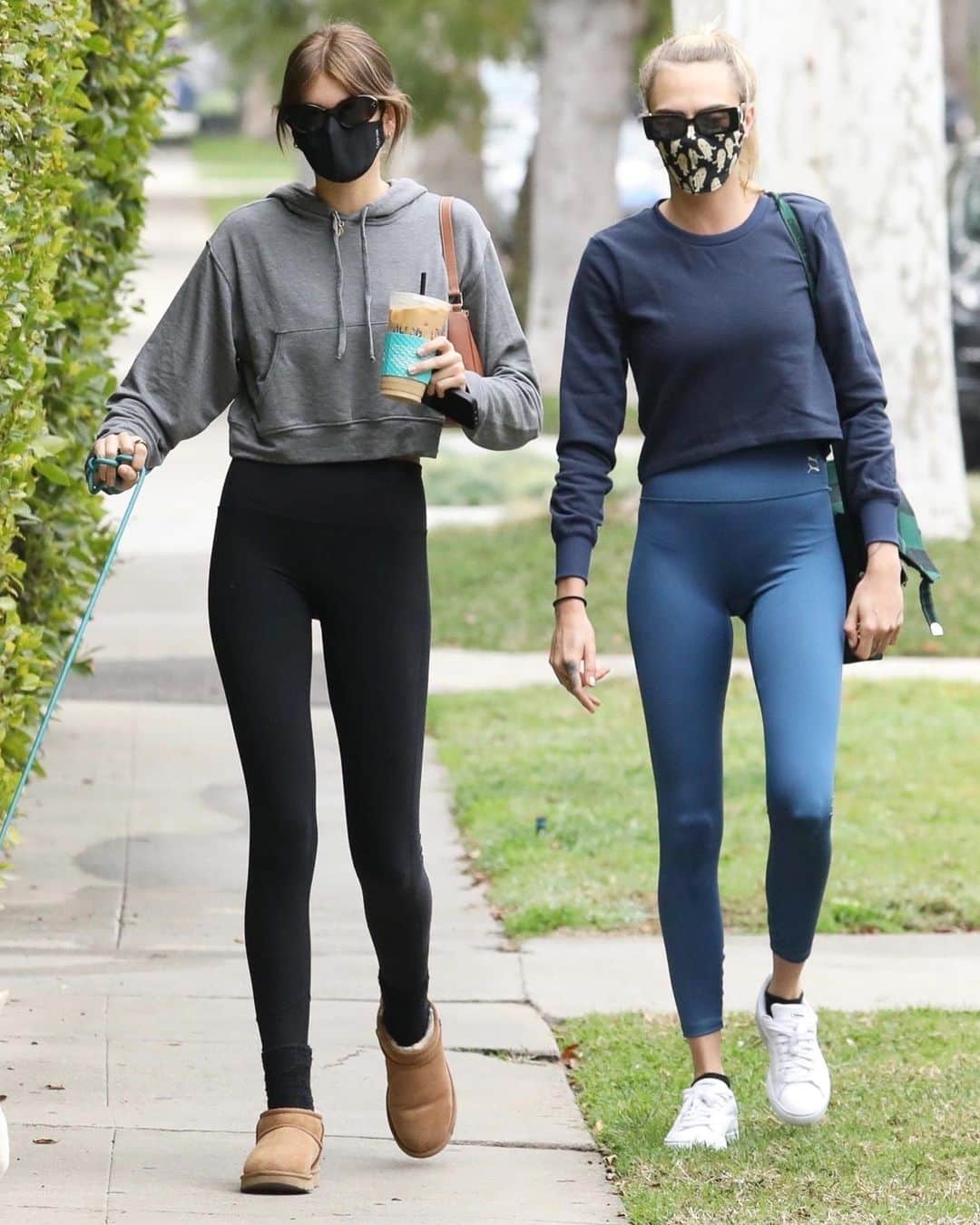 Just Jaredさんのインスタグラム写真 - (Just JaredInstagram)「@kaiagerber and @caradelevingne hugged it out while meeting up for a Saturday morning workout class in L.A. #KaiaGerber #CaraDelevingne Photos: Backgrid」2月14日 8時15分 - justjared