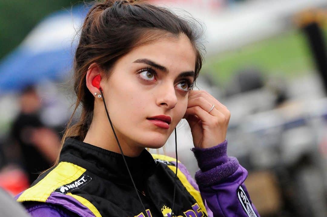 People Magazineさんのインスタグラム写真 - (People MagazineInstagram)「Toni Breidinger will become the first Arab American female driver to participate in a NASCAR national series. 🏁 "I'm honored and excited to be the first, but i don't want to be the last," Breidinger said. "I hope I can pave the way for future female Arab drivers as well." Tap the link in bio for more on the 21-year-old race car driver making history. 🙌 📷: David Allio/Icon SportsWire via Getty Images」2月14日 8時26分 - people