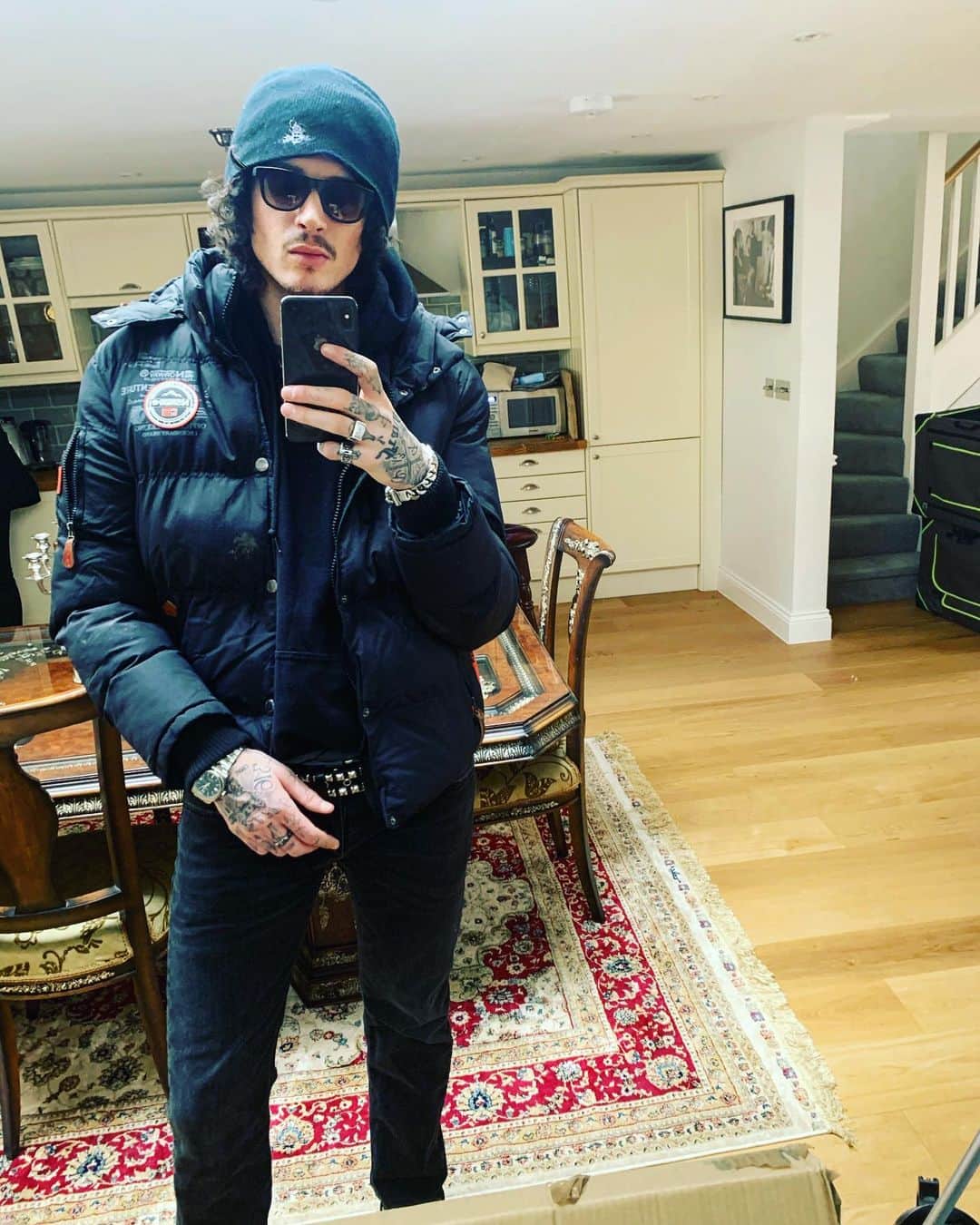 ジュリアン・ペレッタのインスタグラム：「Aint in different」