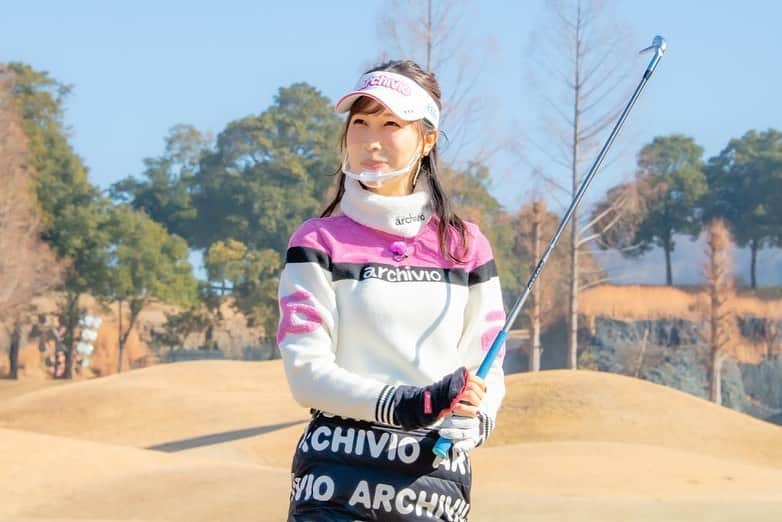 米澤有さんのインスタグラム写真 - (米澤有Instagram)「今月はえりぽんとペアです☺️💕寒いけど頑張ったよ〜✊ 良かったらみてください❤️🙇‍♀️✨  #archivio #bs12トゥエルビ #ゴルフ女子ヒロインバトル #えりぽん #golfgirl」2月14日 9時04分 - yu.u.yonezawa