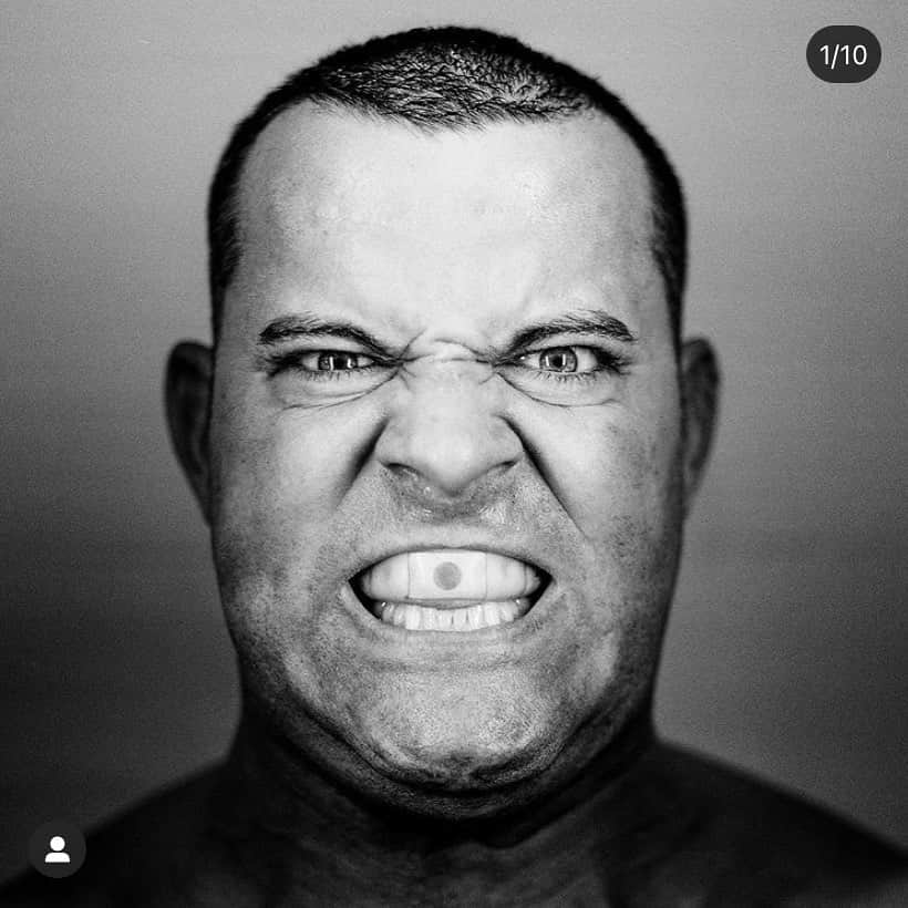 のインスタグラム：「It’s BLOODSPORT time! Tune in now! https://www.bloodsport.watch/ 🩸🤜🤛 🤼‍♀️ 🥋 🥊」