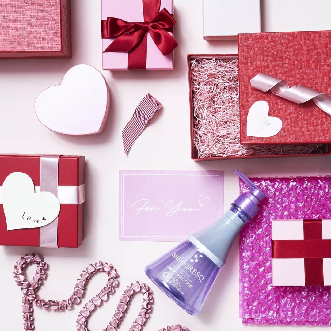 のインスタグラム：「🤎♥️Happy sweet Valentine♥️🤎﻿ ﻿ チョコみたいに甘〜くとろけるような﻿ 日曜日を🥰🌹﻿ ﻿ ﻿ #aminoresq #アミノレスキュー #shampoo #シャンプー #treatment #トリートメント #haircare #ヘアケア #scalpcare #スカルプケア #アミノ酸 #アミノ酸シャンプー #new #サロン品質 #モイスト #moist #smooth #保湿 #ハリコシ #ツヤ髪 #サラサラ  #ダメージケア #低刺激 #美髪 #healthy #beauty #sunday #valentineday #🤎」