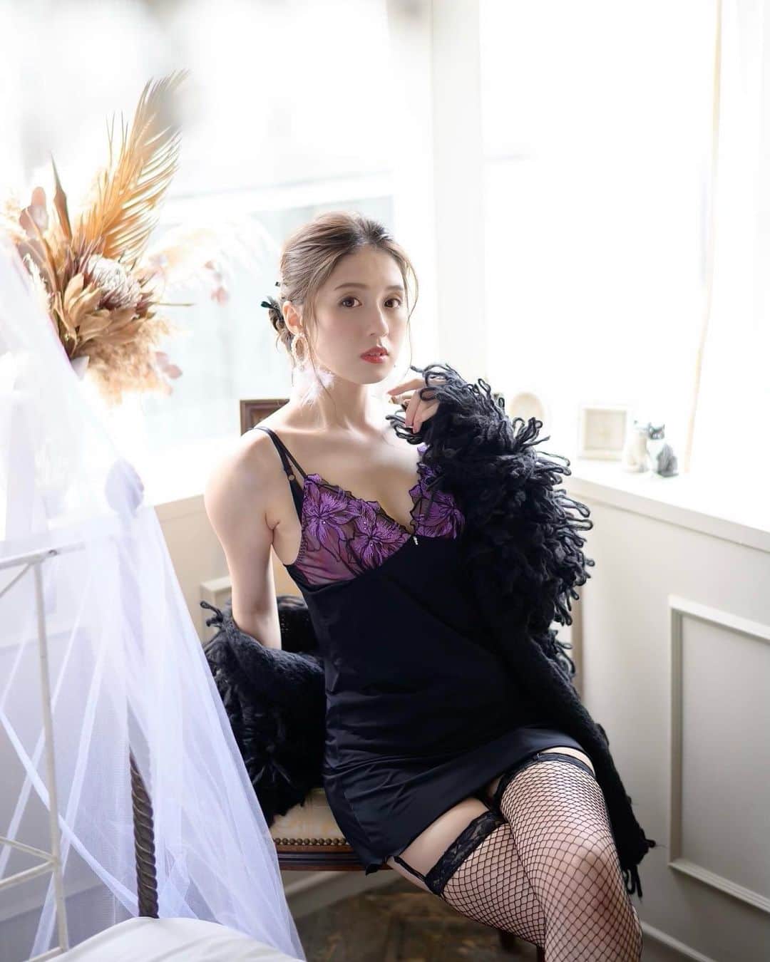 のインスタグラム：「shooting.﻿ ﻿ 🦋Pure Gradation Butterflyブラセット🦋﻿ ¥3,400+tax﻿ A〜Fカップ﻿ ﻿ ﻿ (@loveran_official )﻿ ﻿ ﻿ #pink # #rq #evening﻿ #lingerie #underwear #bra #beauty #pack #cute #body #lady #cosme #enjoy ﻿ #racequeen #followme #girl #favorite ﻿ #love #korean #like #beautiful #autumn ﻿ #winter #happy #thankyou #cosumetics﻿ #make #makeup #face」