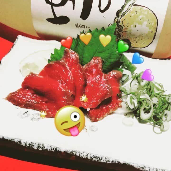 ゆずの小町 布施駅前店のインスタグラム：「#馬肉#ゆずの小町布施 #九州魂布施 #おすすめ #推し #個室 #居酒屋 #日本酒 #ゆず酒 #馬肉 #馬肉たたき #馬肉ゆっけ #馬刺し」