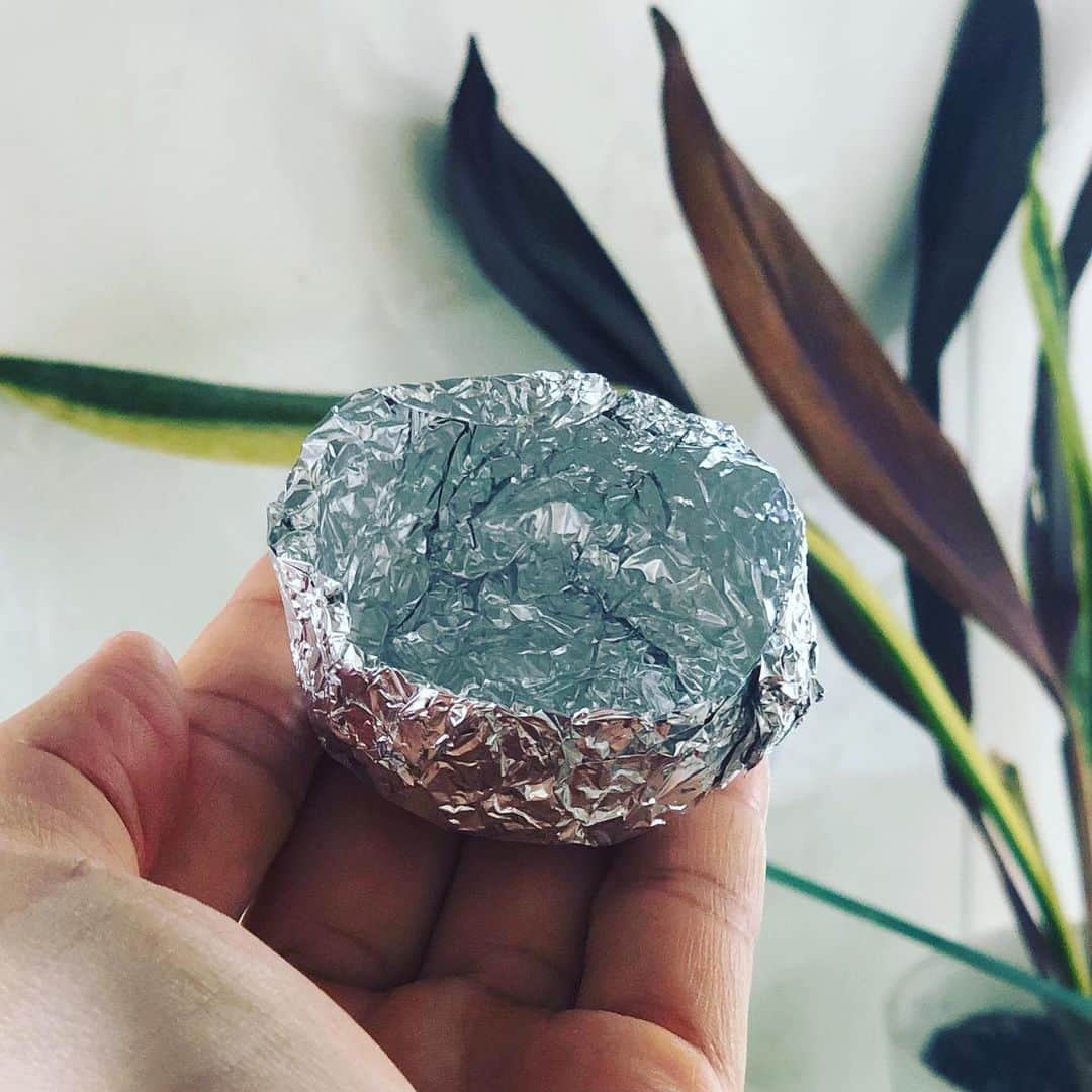 のインスタグラム：「トーストを焼く時重宝してます。 カリっとフワっと  #引き出し型トースター #水を入れる #3千円のトースターでもそこそこ美味しい」