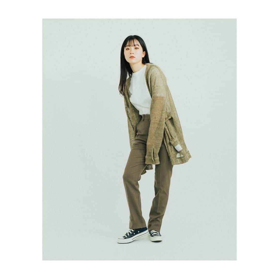 橘昌吾のインスタグラム：「EFFECTEN girl 2021ss﻿ ﻿ model @moon_kurusu  photograph @yohei_ohno_  direction & styling @shogo_tachibana  ﻿ #effecten ﻿ #utilityharajuku」