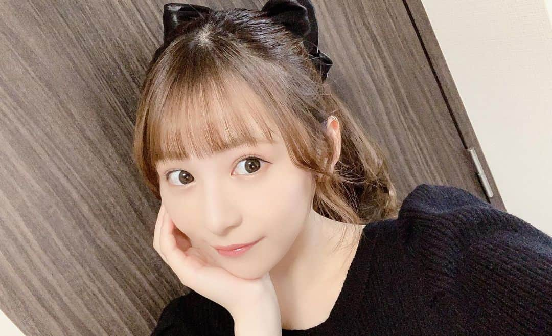 平野もえのインスタグラム：「❤️❤️❤️  #私服 #リボンアレンジ #リボン大好き #ポニーテール」