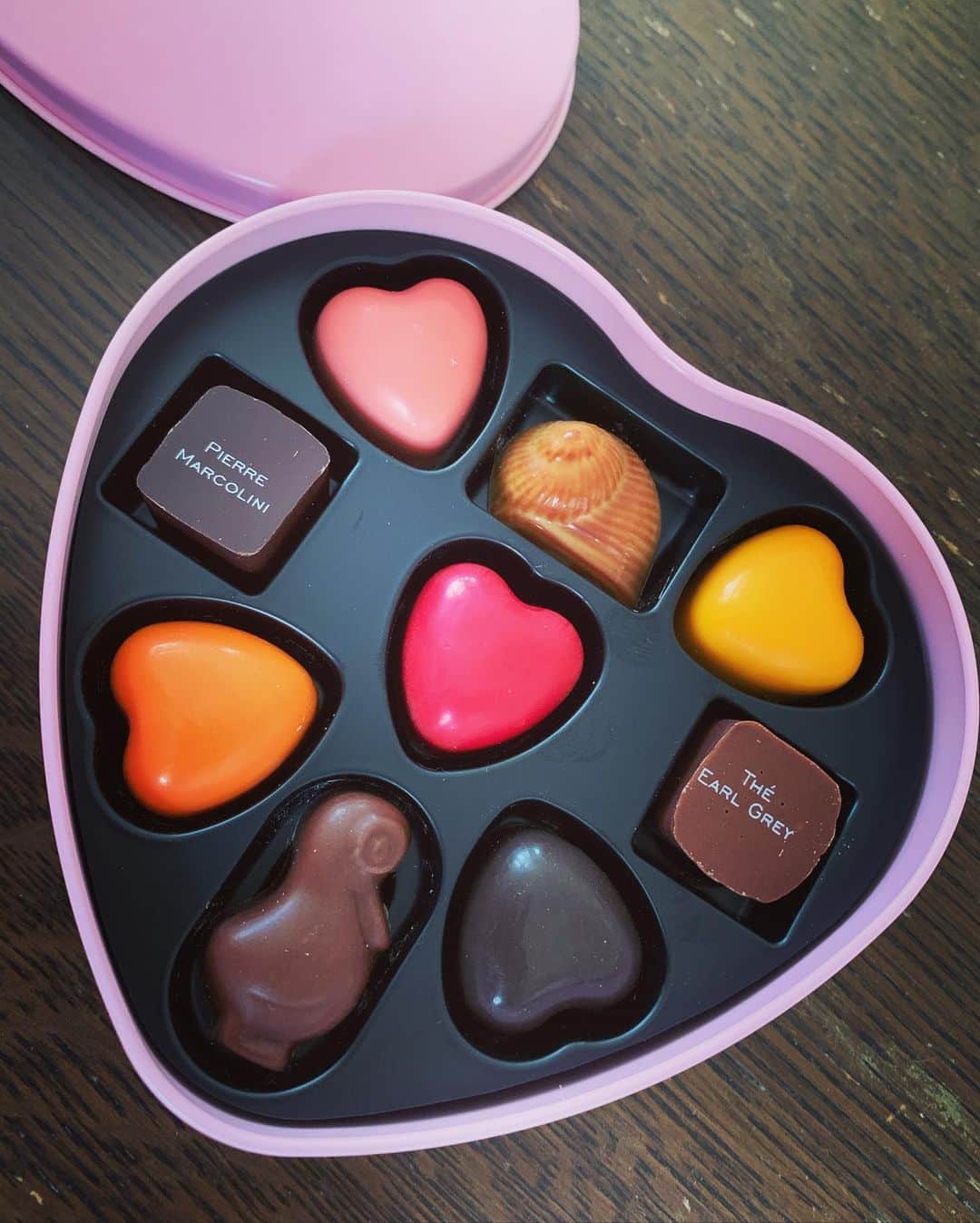 志崎樺音さんのインスタグラム写真 - (志崎樺音Instagram)「・ 自分用のチョコです🍫🍫🍫  #valentine  #chocolate」2月14日 12時24分 - kshizaki_official