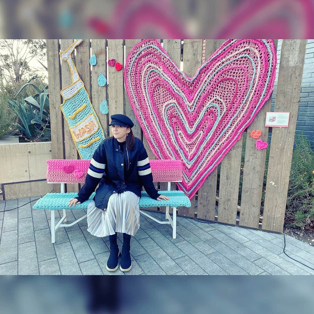 朝夏まなとさんのインスタグラム写真 - (朝夏まなとInstagram)「. Happy Valentine's day♡  お知らせです📢  ボイスメディア「Voicy」チャンネルを開設！ パーソナリティとして 声をお届けすることになりました☺︎  チャンネル名は 『朝夏まなとのマナラジ』   いつでもどこでも、好きなときに パソコン、スマホ、タブレットなどでお聴きいただけます。 ぜひお聴きください✨   ボイシー https://voicy.jp/   App Storeからアプリをダウンロード（無料） https://apps.apple.com/us/app/voicy/id1115551289   Google Playからアプリをダウンロード（無料） https://play.google.com/store/apps/details?id=jp.voicy.app.player&hl=ja  #voicy  #朝夏まなと の #マナラジ #ぜひ #フォローしてね #📻 #朝夏まなとのマナラジ #valentinesday2021」2月14日 12時34分 - asaka_manato_official