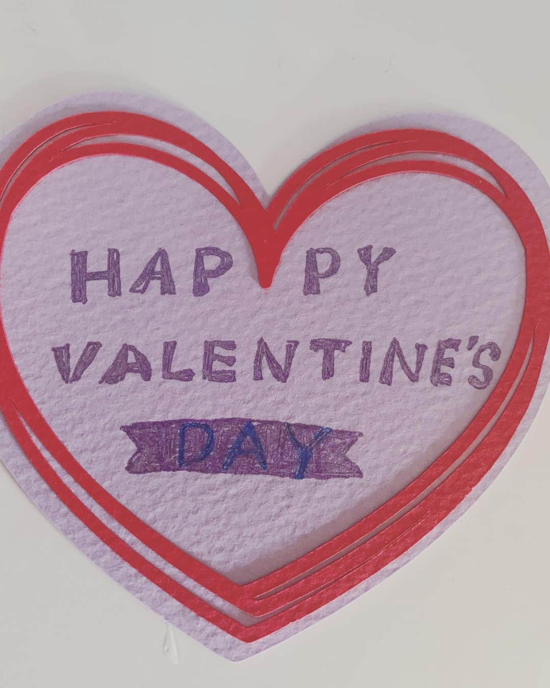 のインスタグラム：「♥️HAPPY VALENTINE’S DAY♥️shout out to all the ボッチs mayyyyn😂私はチョコとイカ飯でボッチ♥️デイだな✌🏻隊長、ありがとう❤️らびゅーそーまっち😘#japan #tokyo #bocchigang #valentinesday」