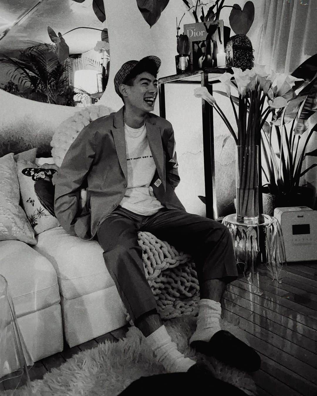 岩崎拓馬のインスタグラム：「Edition By Héctor Bellerín . . Set up, Cap @hm ✖︎ @hectorbellerin   心ノコモッタ洋服タチハ 着テイテ心地ヨイ  是非、手ニトッテホシイ  キット気ニイルカラ♥️ . . #editionbyhéctorbellerín #hmman #happytime」