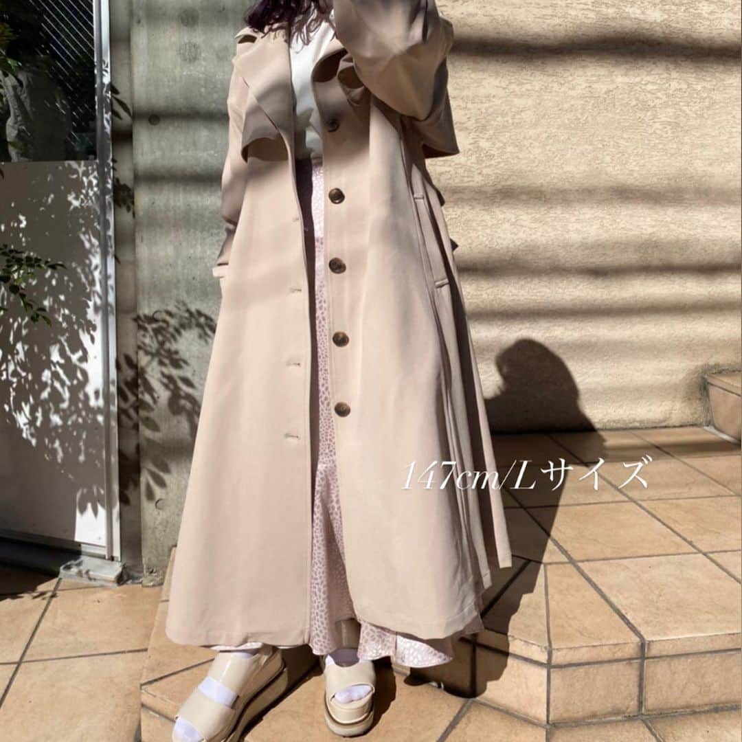 one after another NICECLAUPさんのインスタグラム写真 - (one after another NICECLAUPInstagram)「ㅤㅤㅤㅤㅤㅤㅤㅤㅤ﻿ \\身長別トレンチコート比較🧥//﻿ ﻿ 2/17まで店頭で受注会をしている﻿ 人気の身長別トレンチの着丈比べ🌈﻿ ﻿ ▫︎身長別トレンチ﻿ #131200090 ¥8,900+tax﻿ ﻿ ﻿ 身長147cmの﻿ @nice_araki0811  身長160cmの﻿ @miyaxx1217  身長165cmの﻿ @megumi61062  がミニ丈、ミディ丈、パンツで﻿ 身長別トレンチを着回しています🧁﻿ ﻿ 近い身長の方はご参考にぜひ🥺﻿ ﻿ ﻿ 店頭&公式通販は2/17までにご予約で﻿ ノベルティのモバイルショルダーをpresent✨﻿ ﻿ WEB予約もご活用ください🐻❤︎﻿ ﻿ ﻿ ﻿ #ナイスクラップ #niceclaup #コーディネート#ootd #coordinate #ナイスクラップのコーデ #ナイス女子 #myナイス　#春アウター　#春　#トレンチコート　﻿ #トレンチ　#trenchcoat #trench」2月14日 12時41分 - niceclaup_official_
