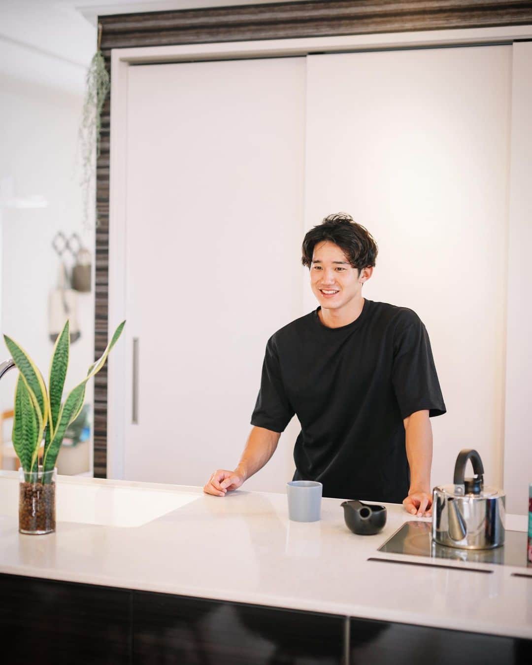 のインスタグラム：「☑︎ Coffee time☕️🌤  皆さん、昨夜の地震は大丈夫だったでしょうか 余震もあるかも知れないので充分警戒しないといけないですね  #coffee #goodmorning #coffeetime #chilltime #happyvalentinesday」
