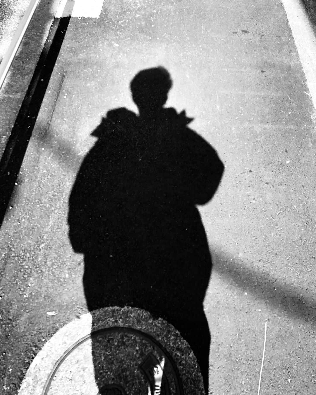若林時英のインスタグラム：「shadow.」