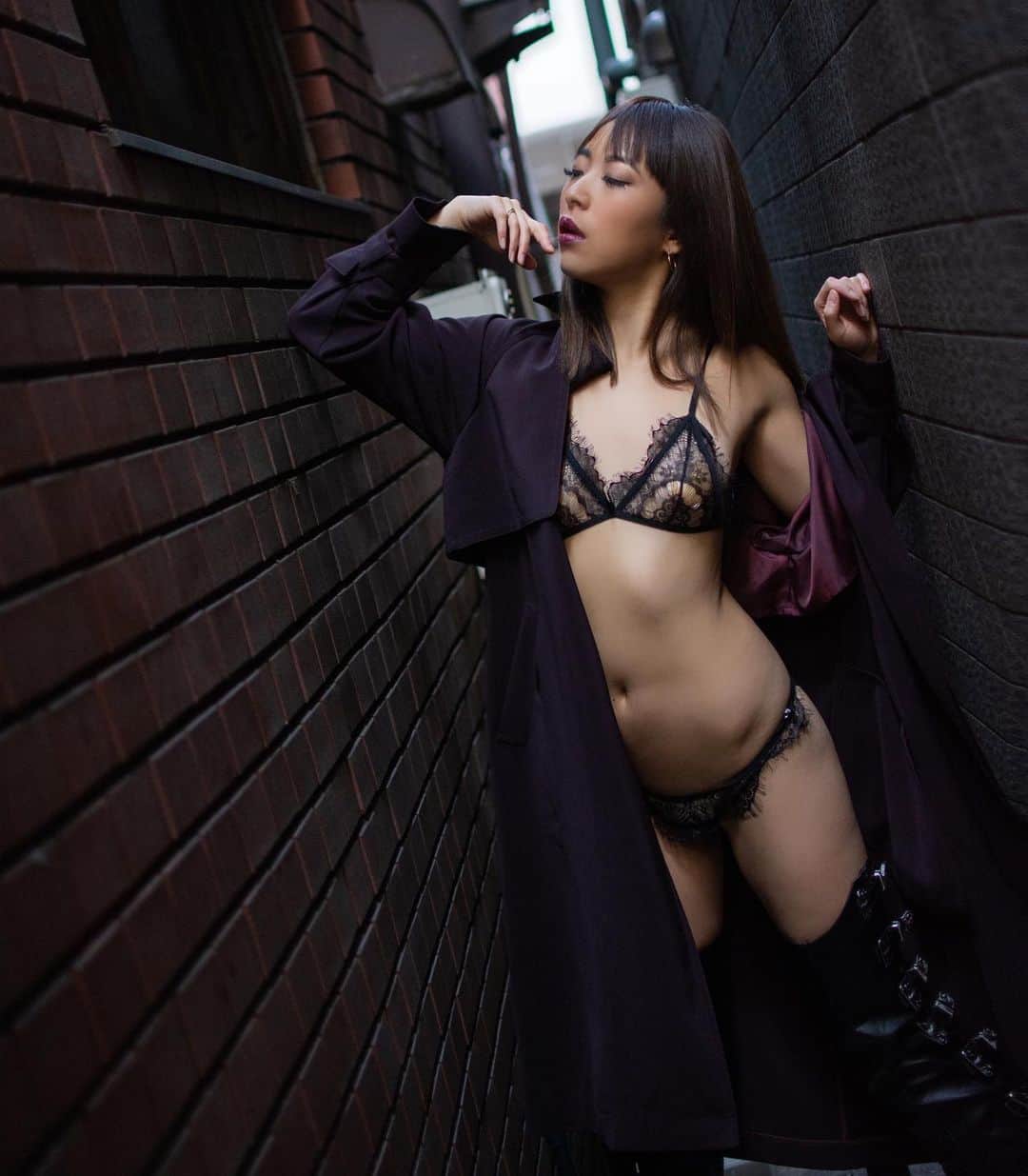 HARUMIのインスタグラム：「💝HAPPY VALENTINE💝  #valentine #tokyo #japan #gogopole #gogodance #dancer #gogodancer #yogainstructor #poledancer #dancerharumi #踊るトレーナー #写真 #photography #photo #撮影 #撮影モデル #作品撮り #モデル #model #shooting」