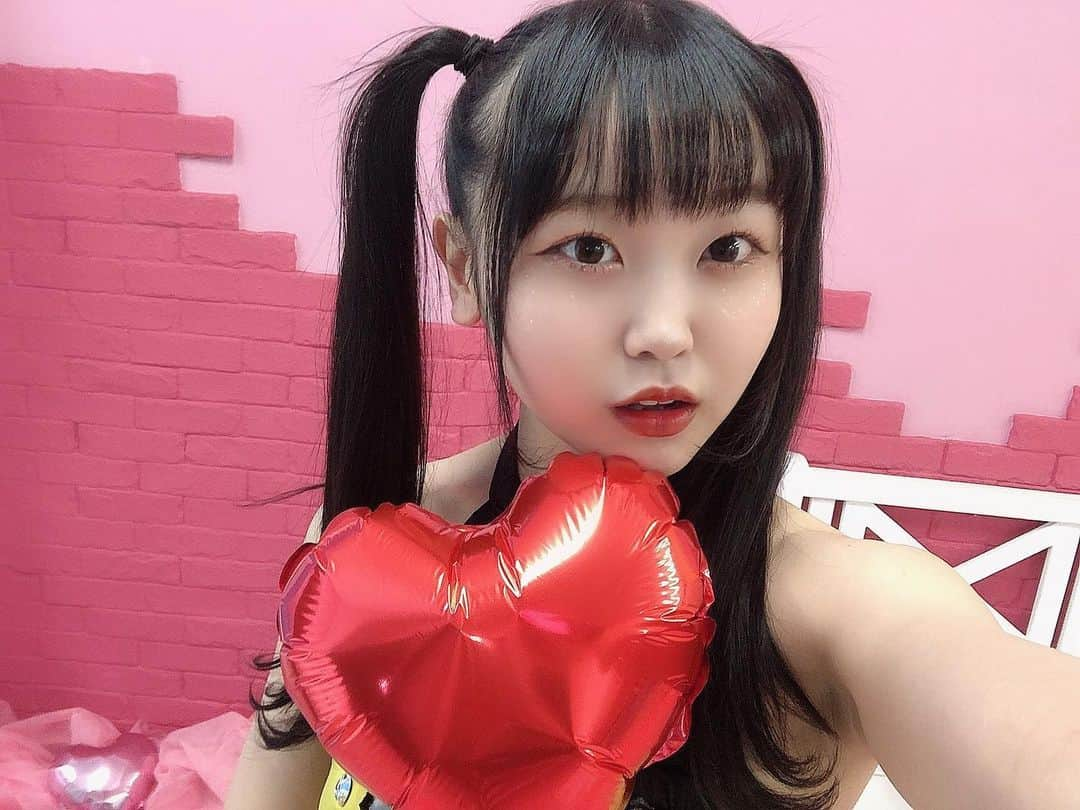 鈴芽さんのインスタグラム写真 - (鈴芽Instagram)「. ハッピーバレンタイン♡」2月14日 13時18分 - suzume_tjpw