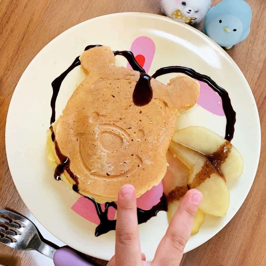 門脇舞以さんのインスタグラム写真 - (門脇舞以Instagram)「✨🍫パンケーキ🥞✨ #4歳0ヶ月 #7歳 #みんなで作る日」2月14日 14時30分 - kadomaita