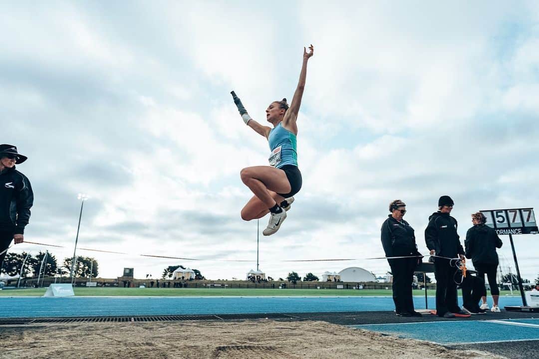Anna Grimaldiさんのインスタグラム写真 - (Anna GrimaldiInstagram)「We have lift off 💥 First competition of the year in Christchurch at the ITM last weekend, and came away with a personal best of 5.78m 🤗 happy to be back in the pit!」2月14日 14時36分 - annakategrimaldi