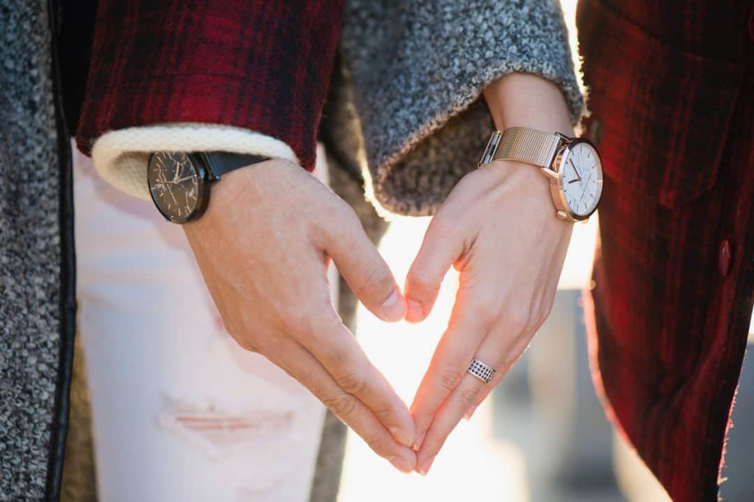 Christian Paulさんのインスタグラム写真 - (Christian PaulInstagram)「Couples who match in style, match for life!  Happy Valentine's Day to you and your special someone 🌹」2月14日 15時31分 - christianpaulwatches