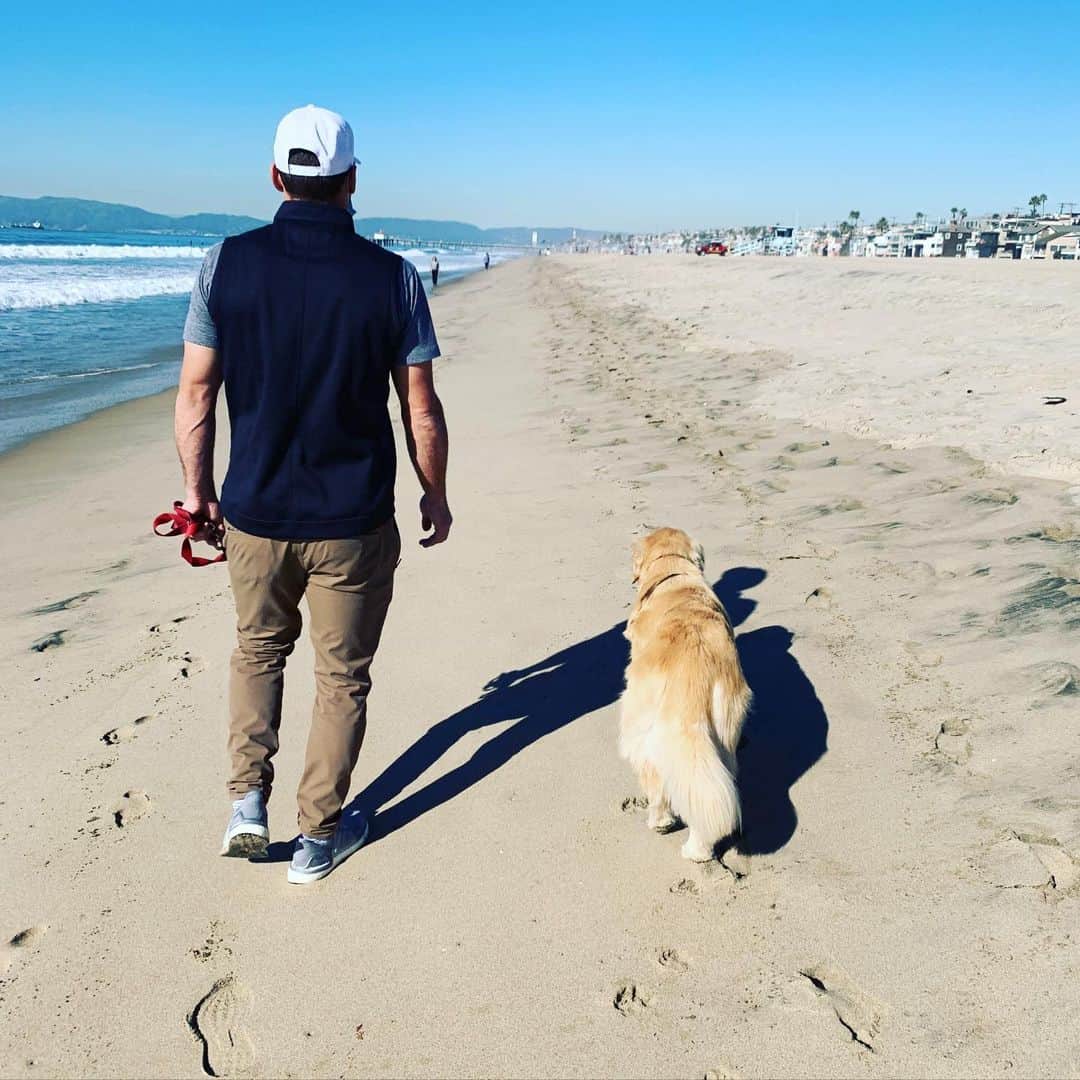 エリン・アンドリューズのインスタグラム：「Love you guys ❤️❤️ @stolly28」