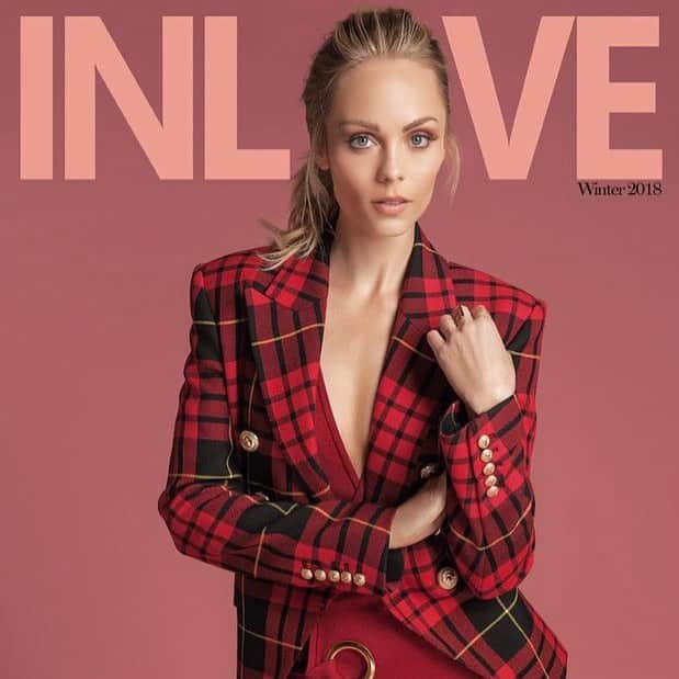 のインスタグラム：「Throwback to being ‘In Love’💕   Happy Valentine’s Day! Whether you’re in love with someone, in love with your friends and family, loving on your pet, working on self love or all of the above. Love conquers all. 💕」