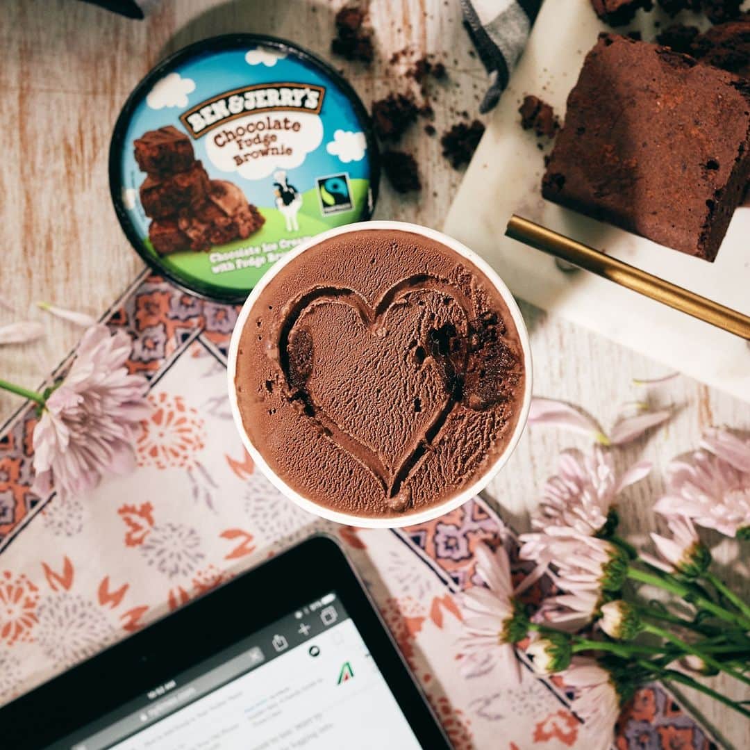 Ben & Jerry'sのインスタグラム：「Spending Valentine's Day with your two favorite dudes? Sweet choice. 💘 Order your favorite flavors for delivery at the link in our bio!」