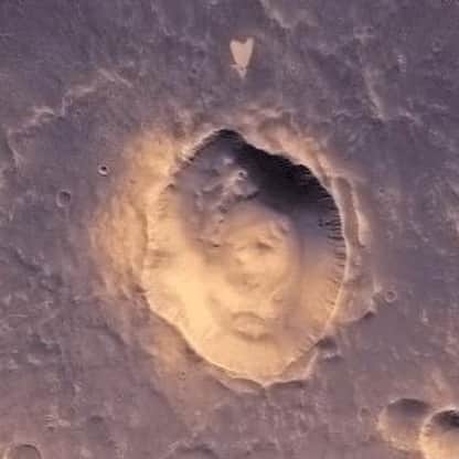 NASAのインスタグラム：「Mars, we just can't get you out of our head. ♥️⁣ ⁣ Love is in the air as our Perseverance Mars rover is drawn to the Red Planet like a moth to a flame, & across the solar system we cheer her on with affection! Her landing on Feb. 18 will light the way for research on whether life once existed in this red & rocky world. ⁣ ⁣ This image was captured by our Mars Reconnaissance Orbiter in 2010. A small impact crater near the tip of the heart is responsible for the formation of the bright, heart-shaped valentine. ⁣ ⁣ We hope you have a heart-filled #ValentinesDay with your loved ones, both near & far. ⁣ ⁣ Credit: NASA/JPL-Caltech/MSSS⁣ ⁣ #Hearts #LoveStory #Mars #Perseverance #SolarSystem #Love」