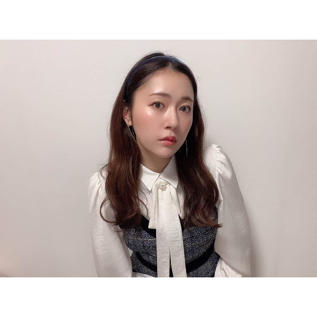 多田愛佳さんのインスタグラム写真 - (多田愛佳Instagram)「Happy Valentines Day🍫🤍 . ブラウス:ZARA ワンピース:DHOLIC カチューシャ: pinkrocket . . #らぶたん私服」2月15日 1時49分 - lovetannnnnn