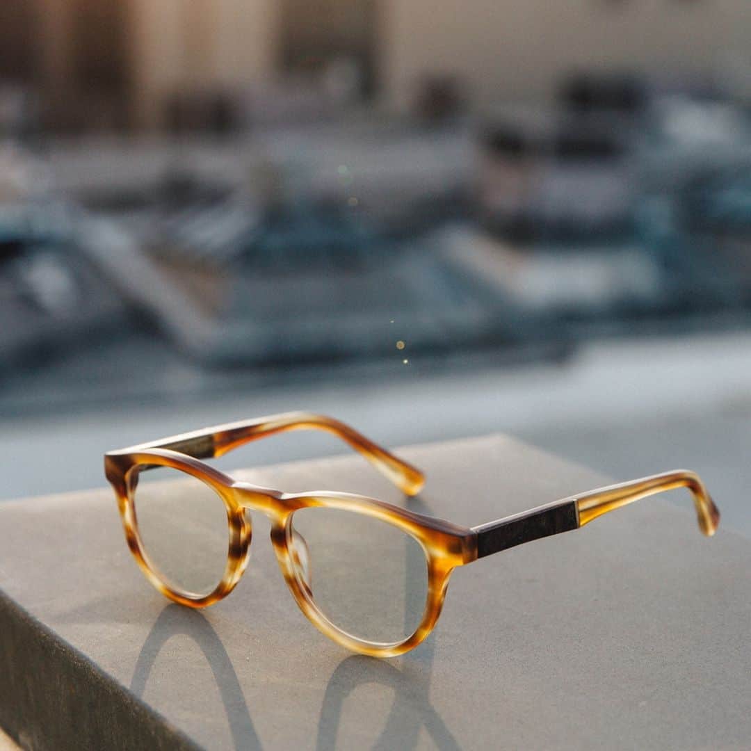 シュウッドさんのインスタグラム写真 - (シュウッドInstagram)「Buying frames online is convenient, but sometimes seeing them in person first is equally important. Find a Shwood-carrying retailer near you at shwoodshop.com/pages/retailers where you can search by RX or sun frames.⁠ .⁠ .⁠ .⁠ .⁠ .⁠ .⁠ .⁠ .⁠ .⁠ .⁠ .⁠ #ShwoodShop #ExperimentWithNature #SunGlasses #Eyewear #Glasses #Handcrafted #Oregon #PNWIsBest」2月15日 2時02分 - shwoodshop