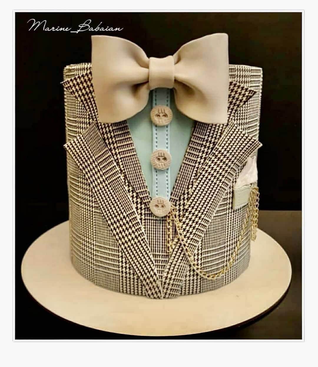 2.8 Milllon CAKESTERS!のインスタグラム：「✔ via @marineh_babaian」