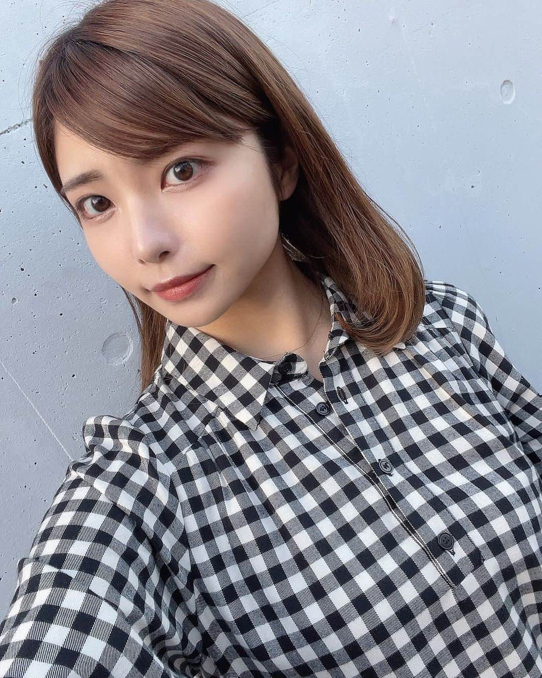 西谷麻糸呂さんのインスタグラム写真 - (西谷麻糸呂Instagram)「ハッピーバレンタイン！！ 昨日はバレンタインイベント出来て楽しかったです✌️みんなありがとう。  この前けんじさんにカットカラーしてもらいました🧸 いつもありがとうございます！  前髪伸ばすか永遠に悩むなー、、 どっちがいいと思う？笑  #西谷麻糸呂  #happyvalentinesday❤️」2月14日 17時26分 - mashiron21