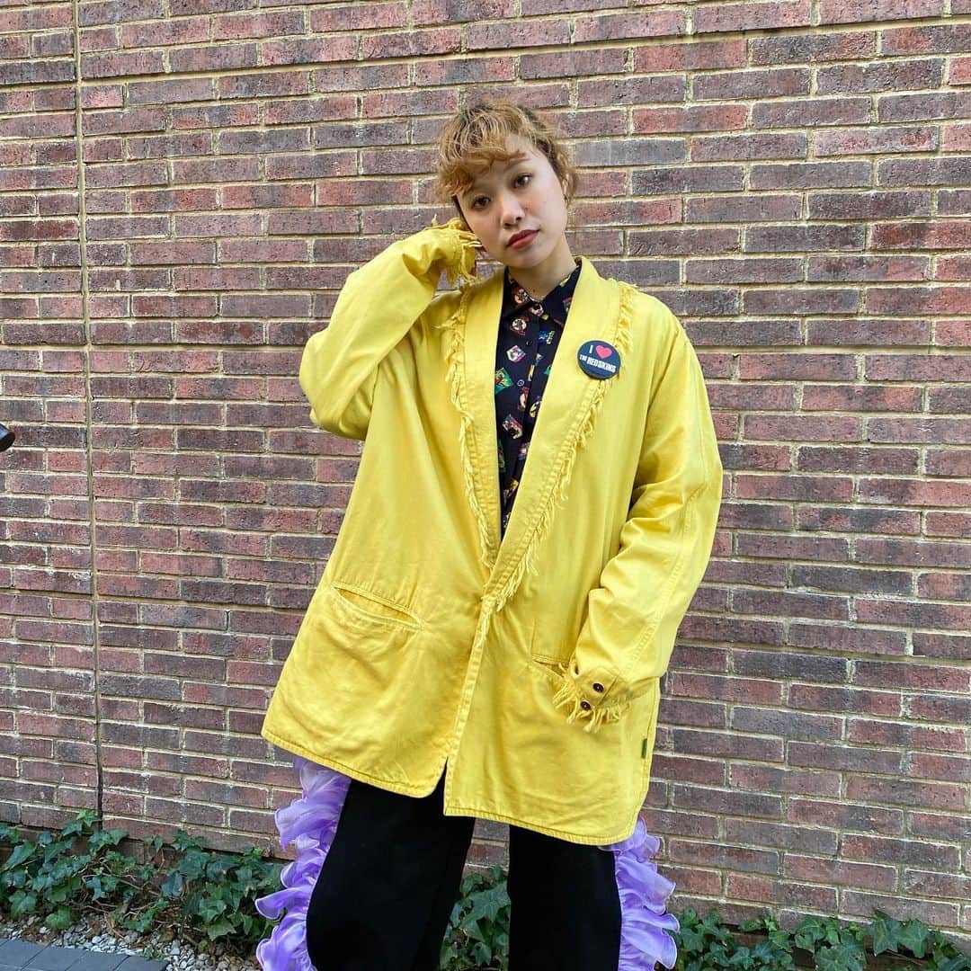 PUNK CAKEのインスタグラム：「•yellow fringe jacket •matchbox pattern shirt【SOLD】  #punkcake  #vintage #vintageclothing  #80sfashion  #古着 #古着コーデ  #古着女子 #レディース古着　 #原宿 #harajuku  #harajukufashion  #原宿古着屋 #東京古着屋  #古着屋巡り #古着通販」