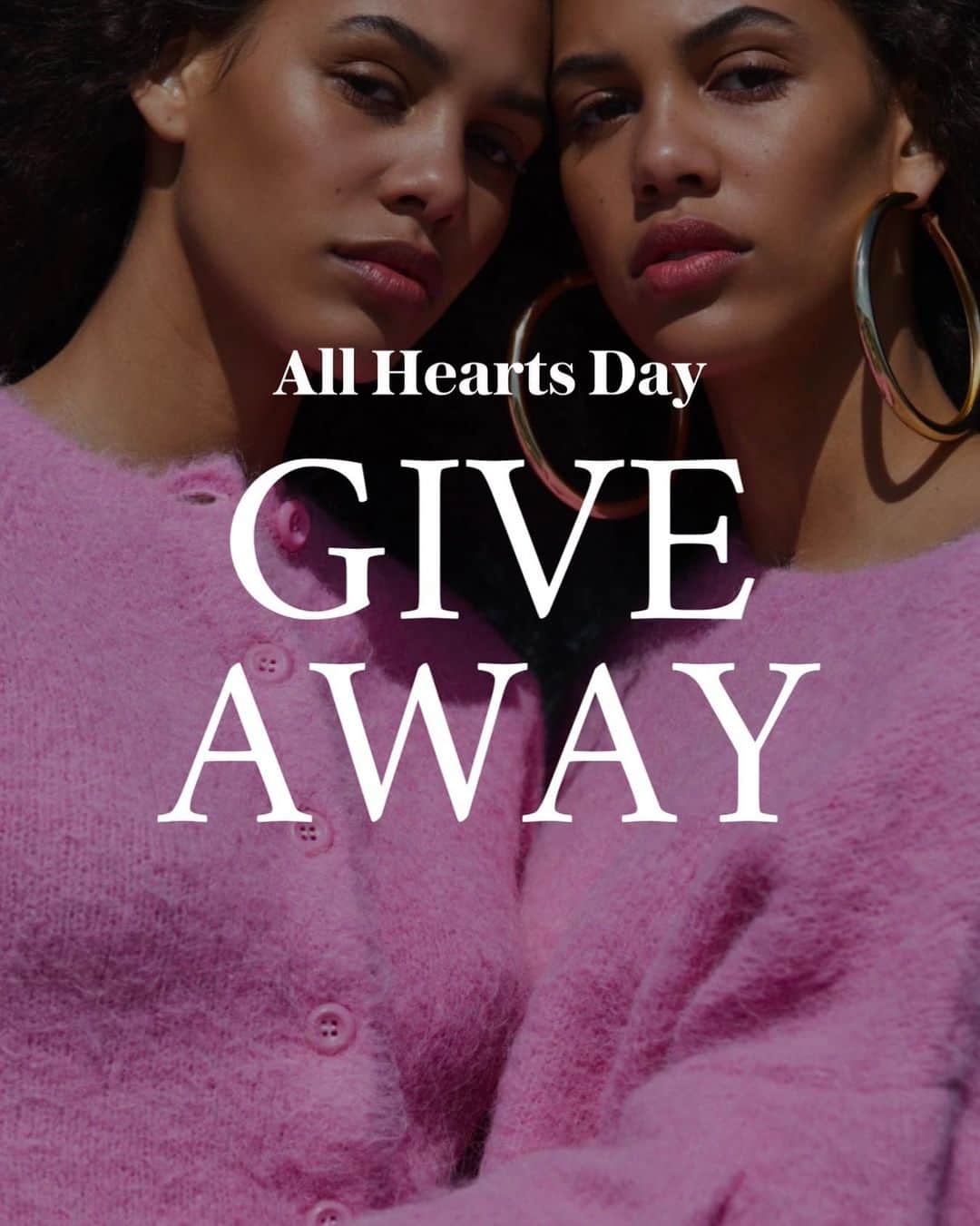 のインスタグラム：「ALL HEARTS DAY GIVE AWAY ♥️ NB! The Give Away has ended and all winners have been contacted🙏 We believe Valentines Day, or All Hearst Day (as we like to call it) is about giving a little love and joy to yourself and those you care about!   May it be a friend, lover or your mother (and hey - in Norway its actually mothers day today too!). Do something nice for your loved ones today ♥️   With many needing a little boost right now, All Hearts Day could not have come at a better time.  So why don’t you join in on our Give Away and nominate someone you think deserves a little extra love and attention!   We are giving away four gift cards of 1500 NOK.   HOW TO ENTER: 1. Follow @bytimo on Instagram ♥️ 2. Tag & nominate someone you want to show a little love to today in a comment under this post. You can tag as many times as you want, more tags, means more chances to win.  3. Wait and see if you win!  GIVE AWAY RULES: This give away is not sponsored by Instagram or Facebook. It’s for ages 16+. This is a global give away. The give away ends Wednesday 17.02.21 at 8am (GMT+1). The winners will be announced later that day. The winners will be selected at random.」