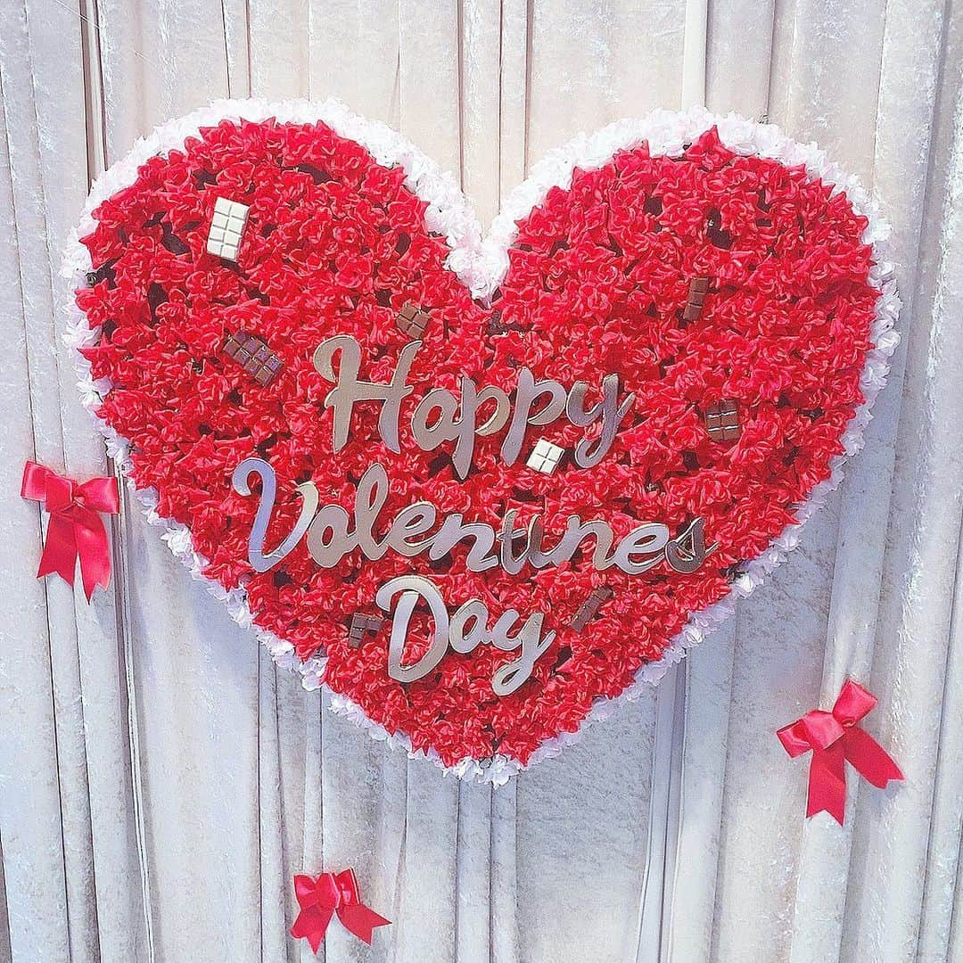 大盛真歩さんのインスタグラム写真 - (大盛真歩Instagram)「‪‪ ‪‪❤︎‬ ‪‪❤︎‬ ‪‪❤︎‬﻿ ﻿ #HappyValentine﻿ ﻿ みんなのバレンタインの思い出は？💁🏻‍♀️💭﻿ ﻿ #バレンタイン #チョコレート #クッキー #キャンディ #ハート #美味しい #可愛い #好き #コメント大歓迎 #instagood #photo #love #valentine #love #eat #followｍe #likeforlikes」2月14日 18時21分 - maho_usagi