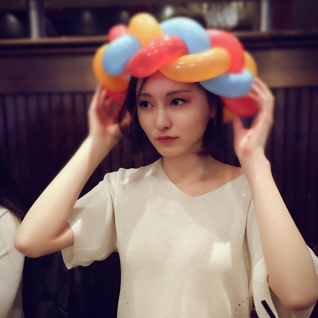 滝澤史のインスタグラム：「お知らせ📺  今週もテレビ東京さん『一夜づけ』に出演しております。 今週はドラマ『アノニマス　警視庁指殺人対策室』、ドラマホリック『ゲキカラドウ』、『 TOKYO AUTO SALON 2021』、『テレビ東京×めちゃコミック』、映画『花束みたいな恋をした』を紹介しています✨  ぜひご覧ください😌  *3-4年前に撮った写真です📷  ーーーーー  2/14 (Sun) 26:35- ドラマ『アノニマス　警視庁指殺人対策室』、ドラマホリック『ゲキカラドウ』、『TOKYO AUTO SALON 2021』 2/15 (Mon) 26:35- ドラマホリック『ゲキカラドウ』 2/16 (Tue) 27:05-  ドラマホリック『ゲキカラドウ』 2/17 (Wed) 26:35- ドラマホリック『ゲキカラドウ』 2/18 (Thu) 27:45- 『TOKYO AUTO SALON 2021』 2/19 (Fri) 26:30- 『テレビ東京×めちゃコミック』 2/20 (Sat) 27:05- 映画『花束みたいな恋をした』  ーーーーー  #滝澤史 #スターダスト #テレビ東京 #一夜づけ #アノニマス  #ゲキカラドウ  #tokyoautosalon2021  #めちゃコミック  #花束みたいな恋をした」