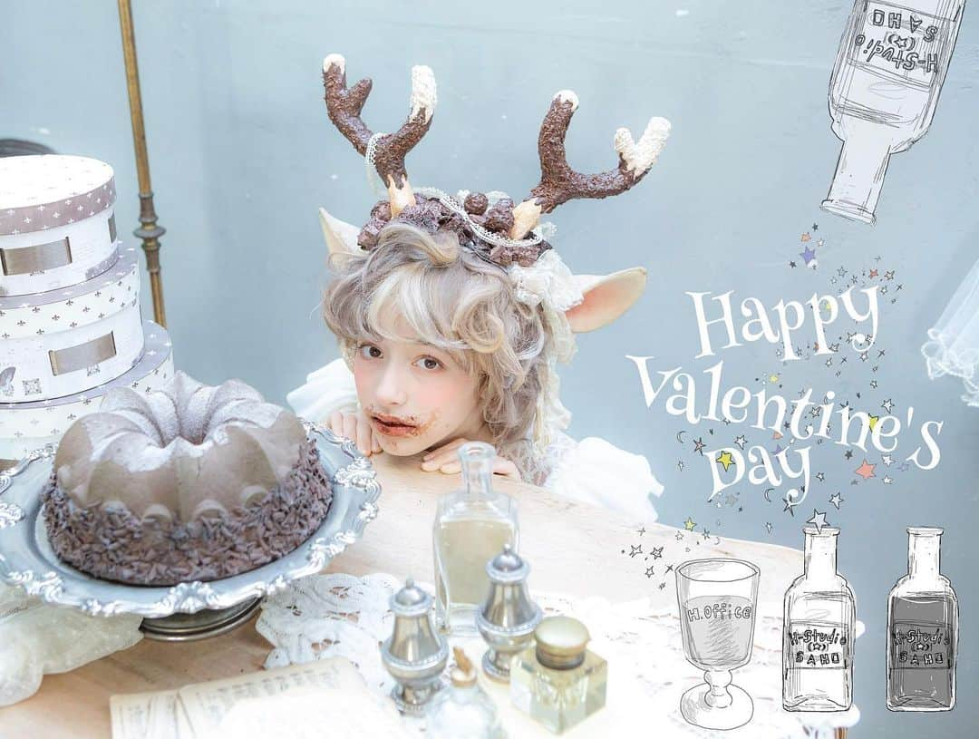 保坂さほさんのインスタグラム写真 - (保坂さほInstagram)「Happy Valentine's Day✨ 今はなかなか作品撮り出来ないので、昔撮ったチョコレート写真を掘り起こし(^^)🍫  来週は色々と撮影会の告知していきます❣️ひとまず、日程だけご確認ください(^^)  ❤️3月撮影会❤️ 13日（土）14日（日） @megumi.ddlion コラボ撮影会  27日（土）28日（日） 京王百貨店友の会×保坂さほ撮影会  いずれも数日内に詳細告知いたします❤️ 特に京王百貨店の撮影会は、去年緊急事態宣言で中止になってしまったリベンジです(^^)💓  ２つとも全然違う世界観なので、楽しみにされていてください✨ . . . . #保坂さほ#保坂さほ撮影会 #京王百貨店#キッズ撮影会#ベビー撮影会#関東ママ#東京ママ#ベビーイベント#キッズイベント#ベビーフォト#キッズフォト#親バカ部#千葉ママ#埼玉ママ#神奈川ママ#横浜ママ#京王百貨店友の会 #卒園記念撮影#入学記念撮影#入園記念写真 #入学記念写真 #卒業記念写真 #卒業記念撮影#バースデーフォト #バースデー撮影#お誕生日」2月14日 19時19分 - saho_hosaka