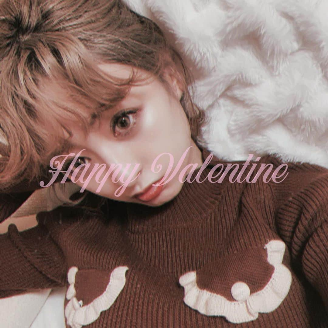 MiMiのインスタグラム：「Happy Valentine💋 . . Valentine fairは本日23:59迄🍫🤍 残りわずかです♡お早めに💋 . .」