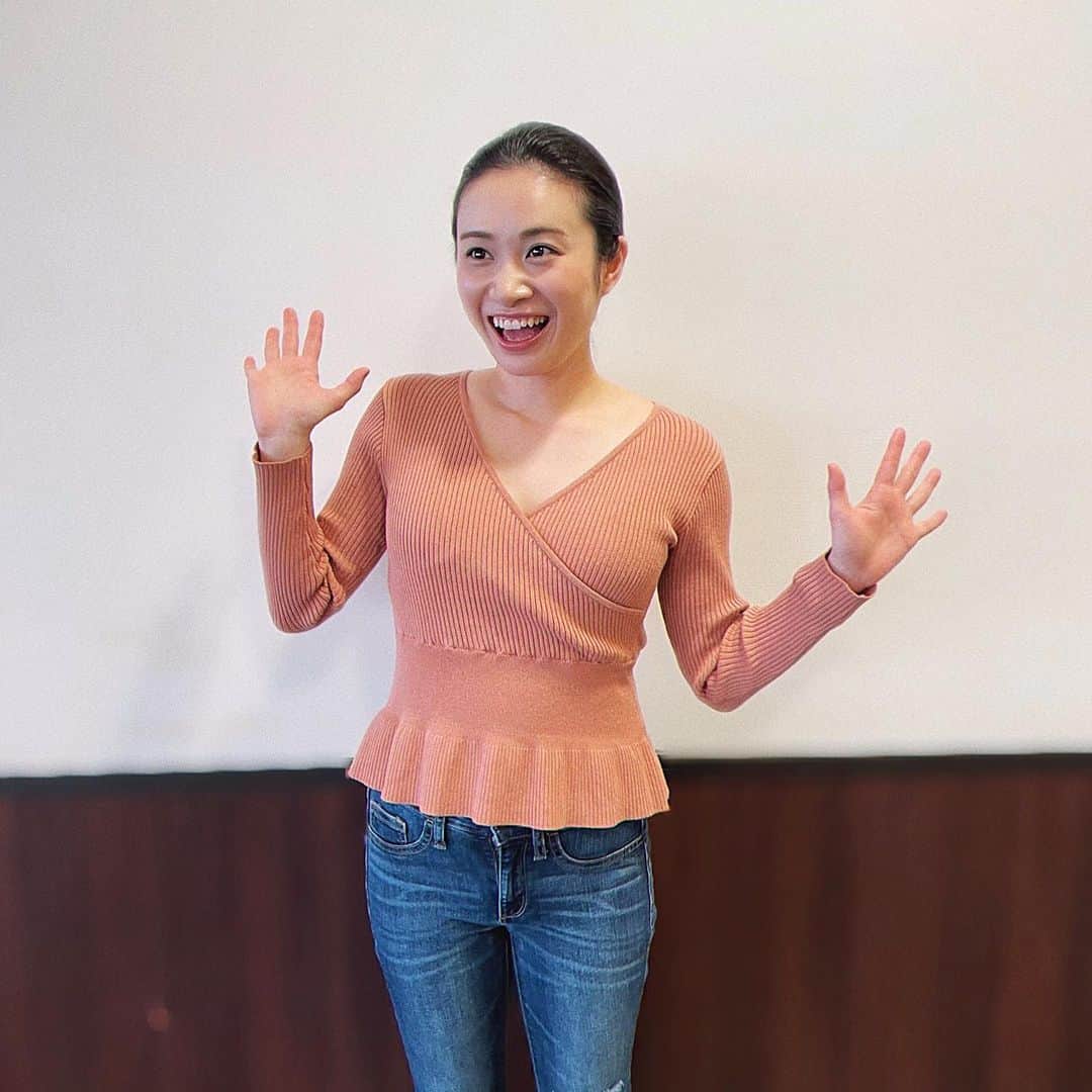 鈴木芳奈のインスタグラム：「撮影、本日でクランクアップしましたーっっっ！！！素敵な大先輩方とスタッフの皆さんと、この作品に携われたこと本当に嬉しい。 色んなことを感じ、色んなことがその場で生まれ、いろんな刺激があった現場でした。 公開日が楽しみですねえ 皆さんも楽しみにしててね☺︎ #役者 #俳優 #女優 #山形出身 #act #actor #actress #wintarts」