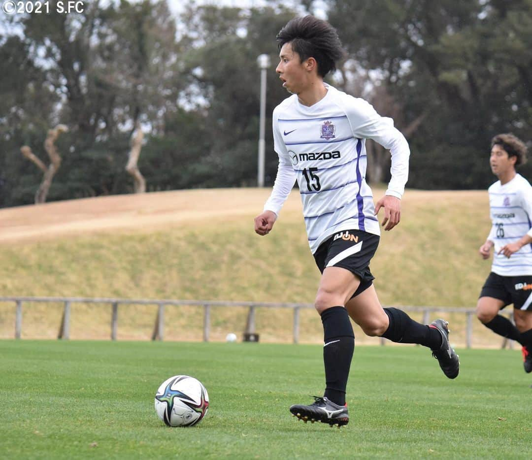 サンフレッチェ広島さんのインスタグラム写真 - (サンフレッチェ広島Instagram)「鹿児島最終日⚽️ モンテディオ山形とのトレーニングマッチは、ジュニオール・サントス選手のゴールを皮切りに、柏好文選手、永井龍選手、練習生が得点を重ねて4 -0で勝利しました✨ これでキャンプはついに打ち上げ❗️ 今後は広島で調整し、2週間後の開幕に照準を合わせていきます💪💪  #ジュニオールサントス 選手 #佐々木翔 選手 #藤井智也 選手 #柏好文 選手 #長沼洋一 選手 #エゼキエウ 選手 #永井龍 選手 #土肥航大 選手 #川辺駿 選手 #荒木隼人 選手 #sanfrecce #サンフレッチェ広島 #積攻 #鹿児島キャンプ」2月14日 20時23分 - sanfrecce.official