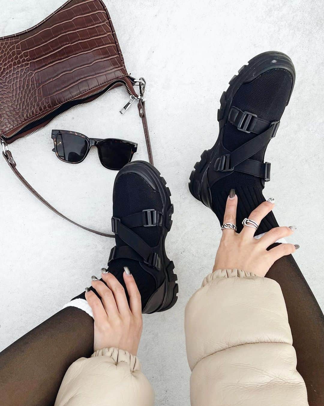 NANCYさんのインスタグラム写真 - (NANCYInstagram)「物撮りって難しい😕  歩きやすくて大好きなお靴っ  #bag#shoes#sneaker#boots#ブーツ#スニーカー#l4l#fashion」2月14日 20時55分 - amemiii_320