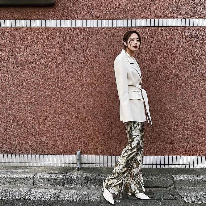 EMODA_LOOK BOOKのインスタグラム