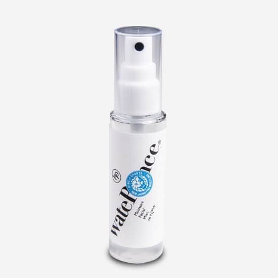 のインスタグラム：「homeさんのフェイシャルミスト🌹 『wateRance Moisture Facial Mist to NJPW』 最近使ってる〜 私は肌荒れやすいからこれはいい✨ . 化粧終わりにも使ってるよ〜 . オンラインで数量限定販売だそう🌹 キャンペーンもしてるとかしてないとか...🤫 . http://www.hmp-product.com/?pid=157174566 . #wateRance #hmp_product #STARDOM  #QQ」