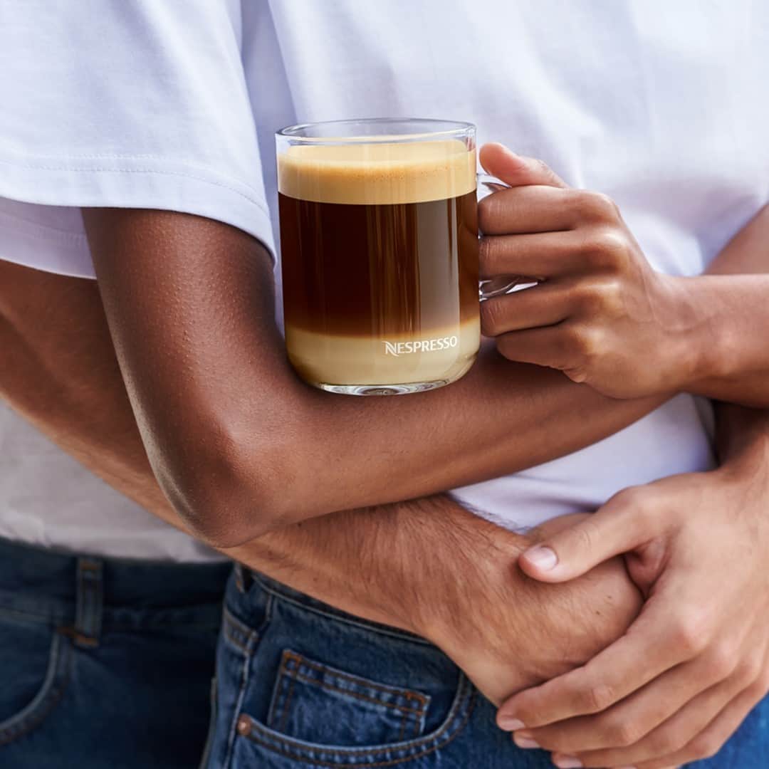 Nespressoのインスタグラム：「Hold the moments you love close, and those you share them with closer.   Happy Valentine’s Day from all of us at Nespresso. May your day be filled with those you cherish, and the warmth that they bring.   Spread the love!   Tag someone you’d like to send a virtual hug to today 🤗💌  #Nespresso #NespressoMoments #ValentinesDay」
