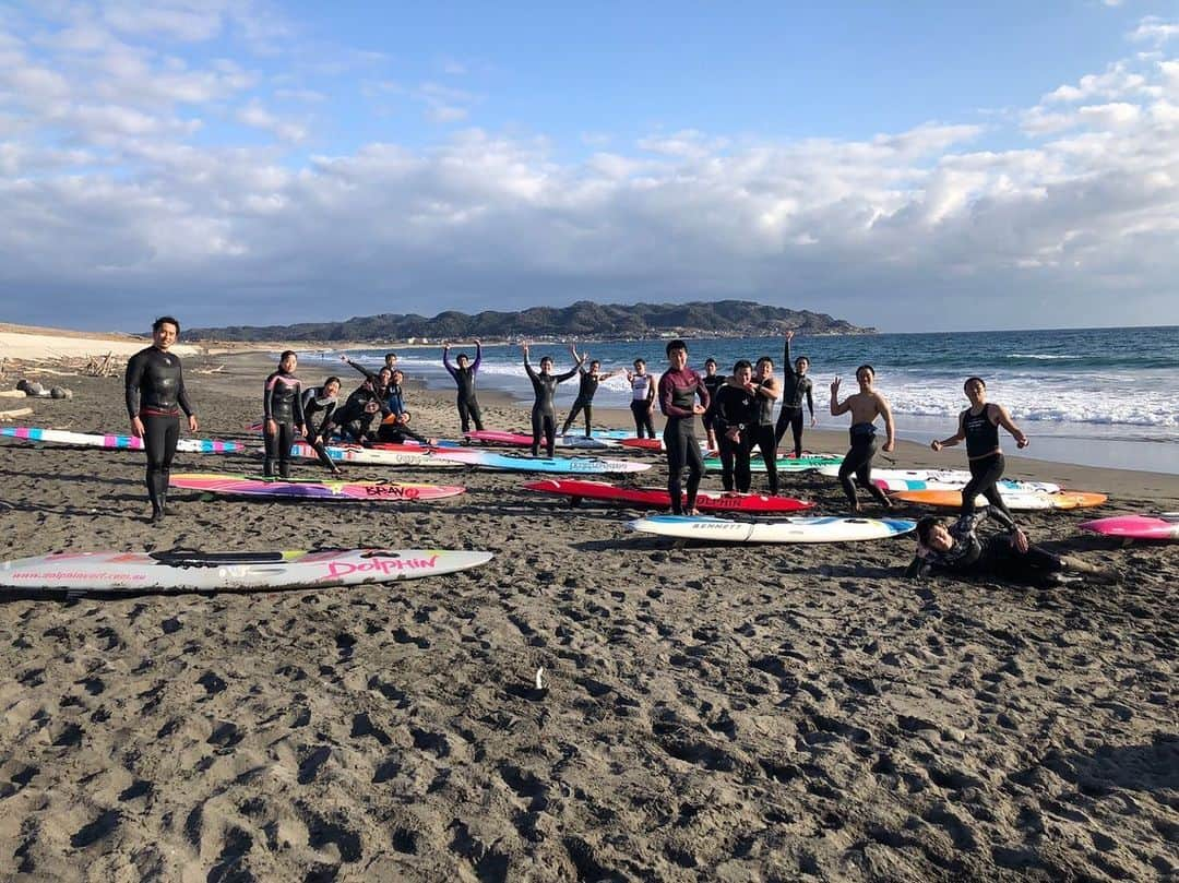 飯沼誠司のインスタグラム：「我々にとって トレーニングは 大切な時間 #tateyamasurfclub #weareone  #paddleboard #bls #cpr #lifesaving #lifeguard」