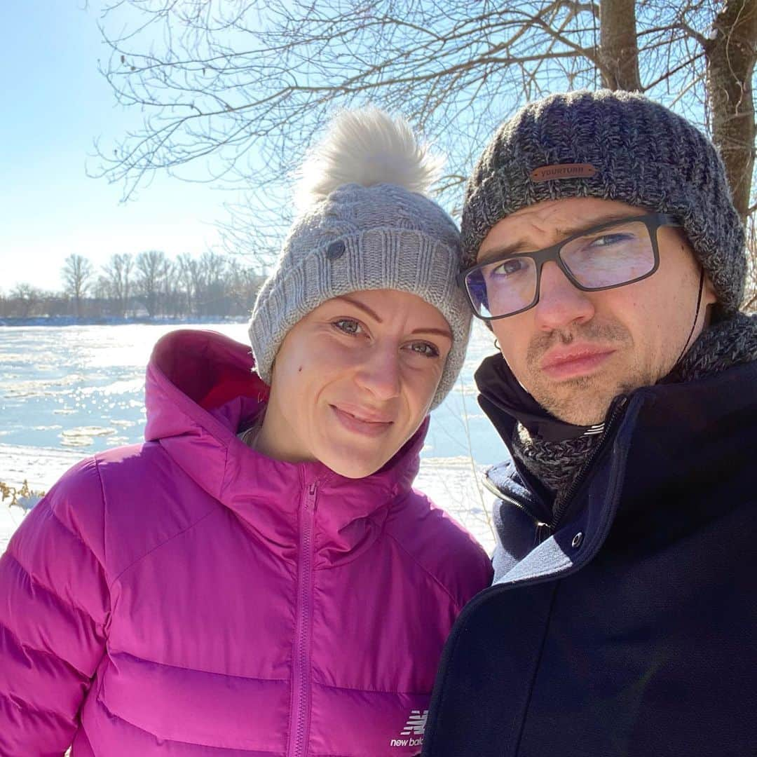 Patrycja WYCISZKIEWICZさんのインスタグラム写真 - (Patrycja WYCISZKIEWICZInstagram)「A Wy macie już swoją walentynkę? 🥰 @tomek.86  Happy Valentine’s Day! 🥰 #love #sun #winter #valentines #valentines2021 #walk #together #love #marriage #hubby #husband #mąż #żona #miłość」2月14日 21時08分 - patrycjawyciszkiewicz