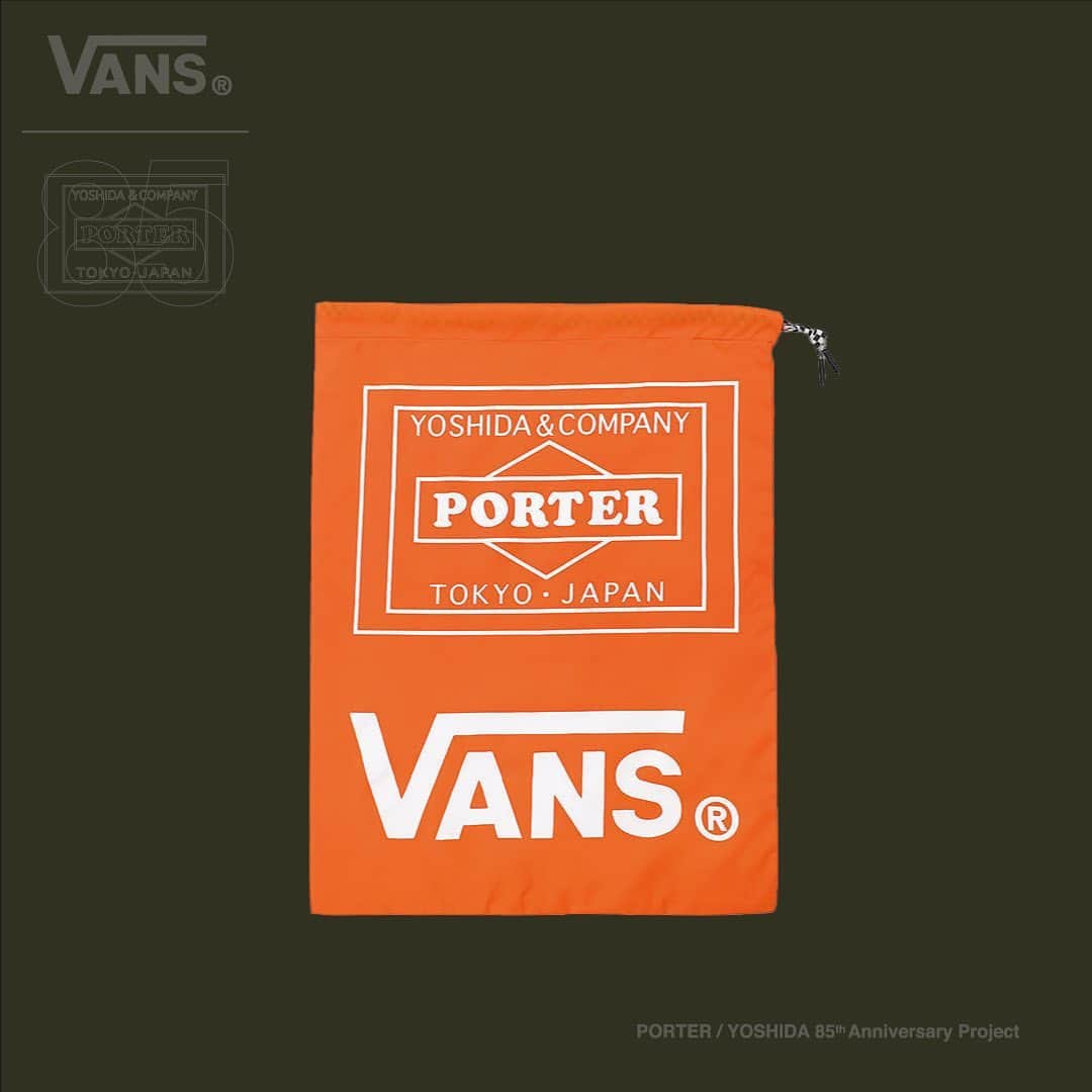 吉田カバン 表参道さんのインスタグラム写真 - (吉田カバン 表参道Instagram)「. PORTER / YOSHIDA 85th Anniversary Project PORTER × VANSを発売します。  吉田カバン創業85周年を記念し、アメリカのスニーカーブランド「VANS」とコラボレーションしたスペシャルアイテムを発売します。  VANSは1966年にPaul Van Doren（ポール・ヴァン・ドーレン）とJim Van Doren（ジム・ヴァン・ドーレン）兄弟、パートナーのGordon Lee（ゴードン・リー）、Serge Delia（セルジュ・デリーア）がカリフォルニアで立ち上げたスニーカーブランドです。スケートボード文化に精通した作りが特徴で、サブカルチャーを代表するスニーカーとしてその名を確立しています。   PORTERを代表するアイテムにVANSの代表的な柄が加わった今回のシリーズは、コラボレーションの醍醐味である両ブランドのアイデンティティをうまく取り入れたコレクションとなっています。   スニーカーは限られたブランドでしか製作ができないVANSのプレミアムラインである「VAULT（ヴォルト）」で製作を行った、VANS定番のSK8-HI、OLD SKOOL、SLIP-ONです。バッグと同様の柄を本体のキャンバス生地にプリントし、カプセルコレクションとしてまとまりのあるデザインにしています。インソールにはPORTERの文字が印字されており、ORIGINALSロゴ入りのヒールパッチやソール、付属のチェッカーフラッグの替え紐などには、PORTERを印象付けるオレンジカラーを随所にあしらっています。   また、PORTER flagship store、PORTER EXCHANGE、吉田カバンオフィシャルオンラインストア限定アイテムとして、表面と裏面のパーツを反転させたスペシャル感の高いExclusive SK8-HIとExclusive SLIP-ONの発売を致します。   各スニーカーにはオリジナルの巾着が付属し、スペシャル感のあるオリジナルデザインのシューズボックスで梱包されます。   Exclusive SK8-HI　 ¥14,000＋tax 展開サイズ：23.0、24.0、25.0、26.0、27.0、28.0、29.0、30.0cm ※PORTER flagship store、PORTER EXCHANGE、吉田カバンオフィシャルオンラインストア限定販売   Exclusive SLIP-ON　 ¥12,000＋tax 展開サイズ：23.0、24.0、25.0、26.0、27.0、28.0、29.0、30.0cm ※PORTER flagship store、PORTER EXCHANGE、吉田カバンオフィシャルオンラインストア限定販売   OLD SKOOL VLT LX　 ¥13,000＋tax 展開サイズ：23.0、24.0、25.0、26.0、27.0、28.0、29.0、30.0cm   SK8-HI REISSUE VLT LX　 ¥14,000＋tax 展開サイズ：23.0、24.0、25.0、26.0、27.0、28.0、29.0、30.0cm   CLASSIC SLIP-ON VLT LX　 ¥12,000＋tax 展開サイズ：23.0、24.0、25.0、26.0、27.0、28.0、29.0、30.0cm   発売日：2月20日（土） ※吉田カバンオフィシャルオンラインストアはPM12:00から発売します。   こちらのアイテムは、PORTER flagship store、PORTER STAND、PORTER EXCHANGE、KURA CHIKA by PORTER、POTR、PORTER KOREA、吉田カバンオフィシャルオンラインストアのみでの限定発売です。   ※完全数量限定につき、在庫がなくなり次第終了となります。 ※当日の状況により止むを得ず販売方法を変更する場合がございます。予めご了承ください。 ※店舗ごとに販売方法及び展開サイズが異なります。詳細につきましては直接、店舗にお問い合わせください。   ※こちらの製品(スニーカー・巾着)はVANSとしての商品基準になります。 ※シューズボックスは運搬などで破損が生じる可能性がございます。それによる返品・交換はお承りしておりませんので予めご了承ください。  #yoshidakaban #porter #luggagelabel #porteryoshida #madeinjapan #japan #85thanniversary #heartandsoulintoeverystitch #vans #vault #briefcase #3way #wallet #luggagetag #sk8hi #oldsckool #slipon #吉田カバン #ポーター #85周年 #一針入魂」2月14日 21時09分 - porter_flagship_store