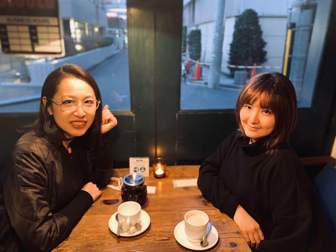 希良梨のインスタグラム：「Long time no c❤️ 美容室からの久しぶりにKIKOと会えた〜 やっぱり気楽でいいなぁ〜 Happy Chinese new Year    #love #japan #like4like #followforfollow #follow4follow #kirari #希良梨 #アニメ好きな人と繋がりたい #漫画好きな人と繋がりたい」