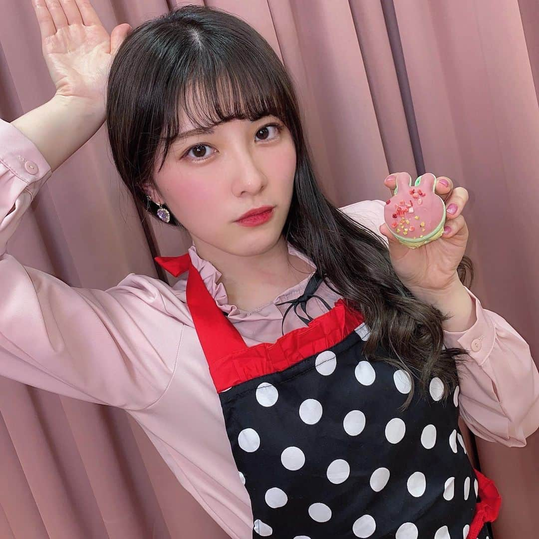 森永新菜さんのインスタグラム写真 - (森永新菜Instagram)「. たまにトゥンカロン食べたい欲... バレンタインはチョコじゃなくてメレンゲ菓子にしてもろて...🤔🥚 . . . #アプガ2 #セルフィー #セルカ #黒髪 #トゥンカロン #いいね #셀카 #셀스타그램 #얼굴 #나 #좋 #뚱카롱 #instagood #selfie #me」2月14日 21時24分 - niina_morinaga_uug2ki